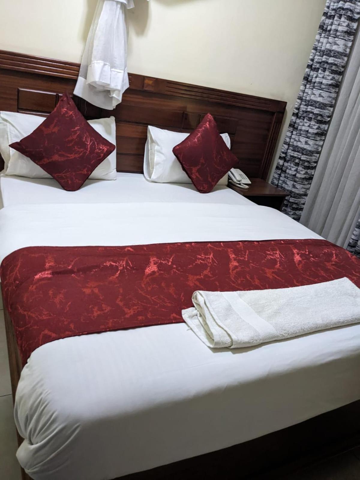 Epitome Times Hotel Nairobi Esterno foto