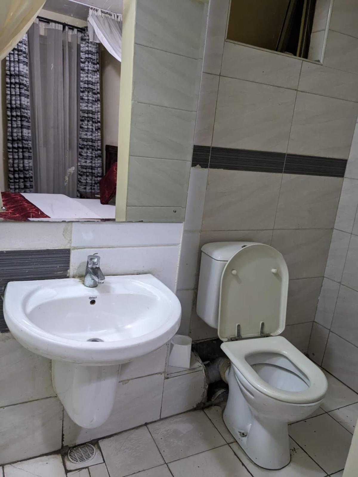 Epitome Times Hotel Nairobi Esterno foto