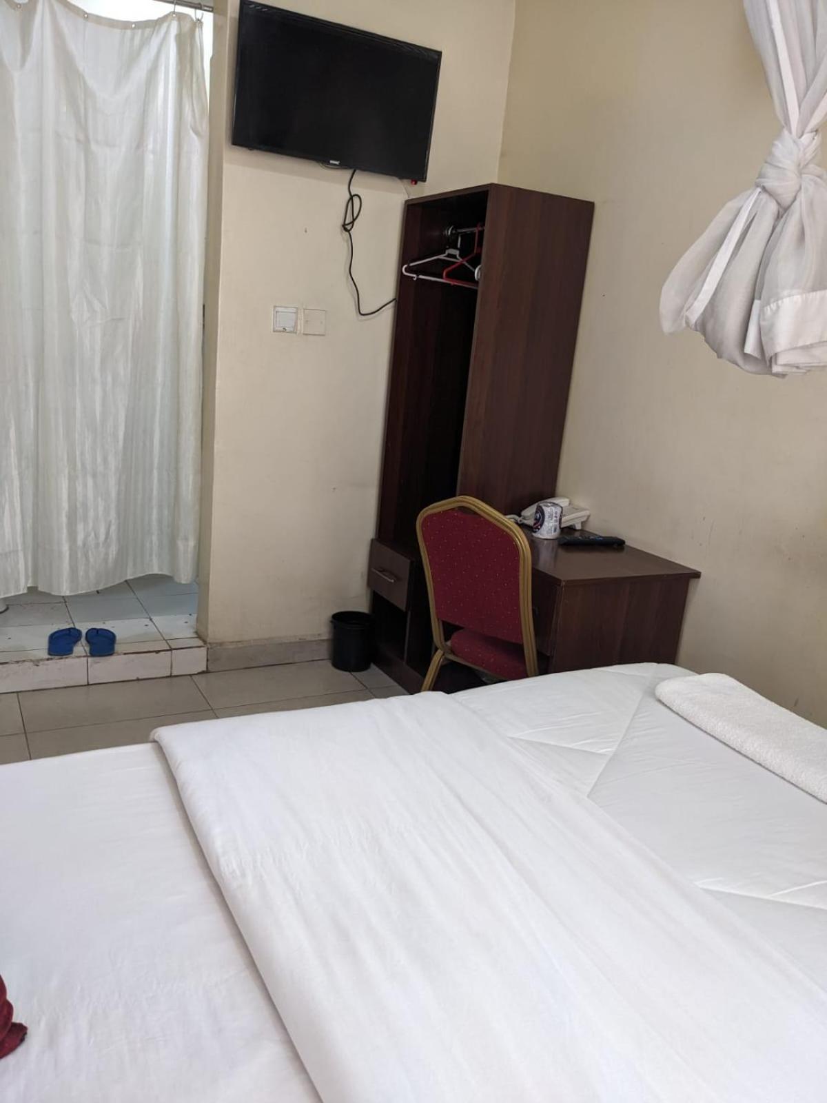 Epitome Times Hotel Nairobi Esterno foto