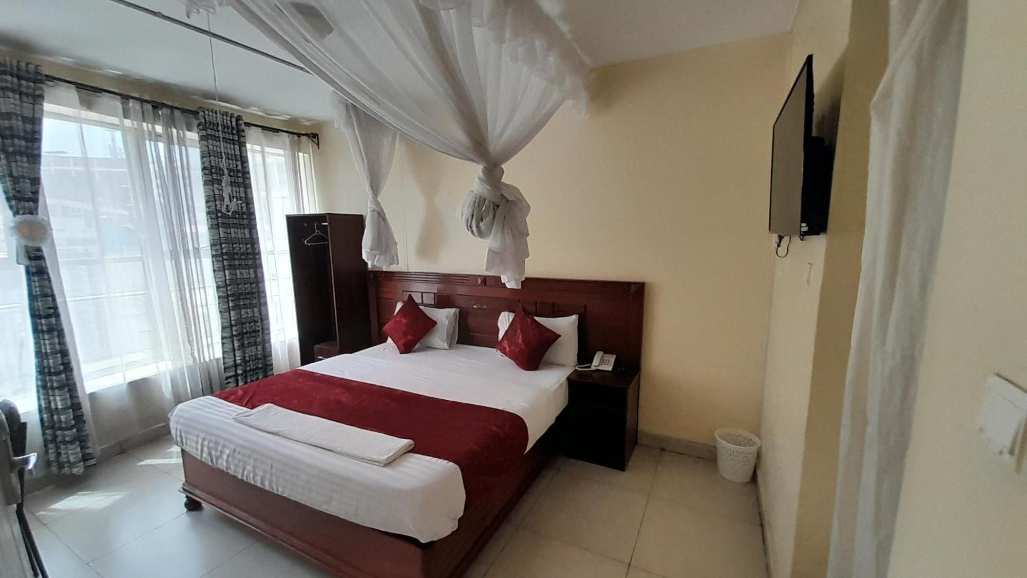 Epitome Times Hotel Nairobi Esterno foto